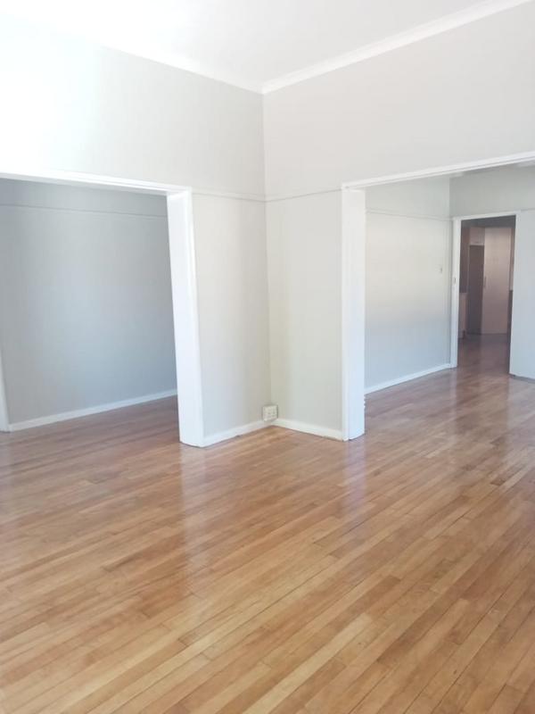 To Let 4 Bedroom Property for Rent in Goodwood Central Western Cape